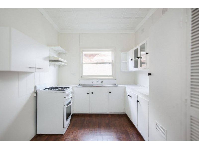 18 Ajax Avenue, North Wollongong NSW 2500