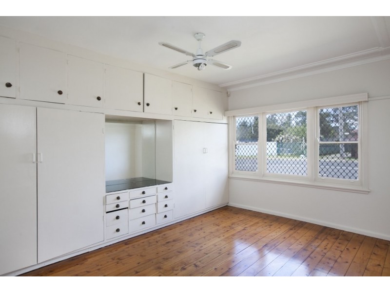 18 Ajax Avenue, North Wollongong NSW 2500