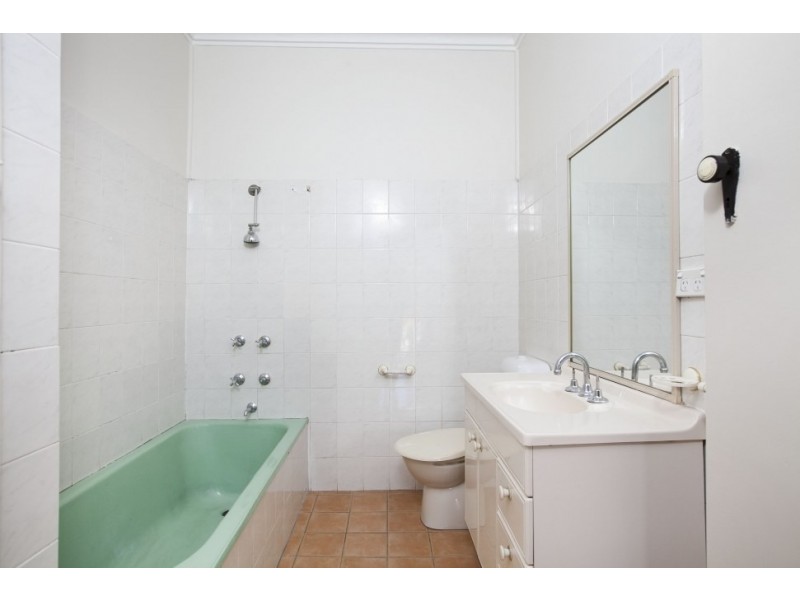 18 Ajax Avenue, North Wollongong NSW 2500