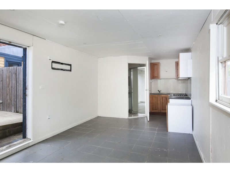 18 Ajax Avenue, North Wollongong NSW 2500