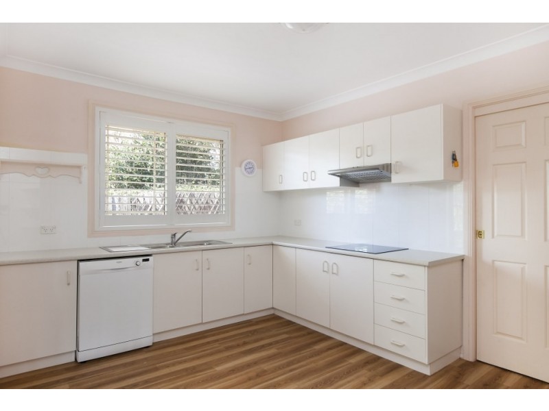 2/1 Armstrong Street, West Wollongong NSW 2500