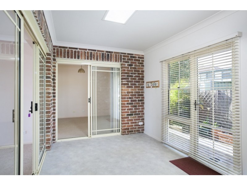 2/1 Armstrong Street, West Wollongong NSW 2500