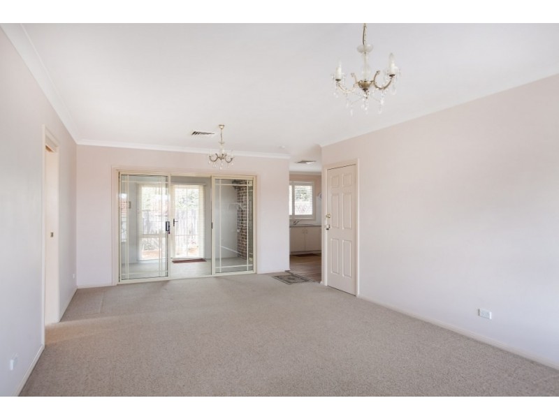 2/1 Armstrong Street, West Wollongong NSW 2500