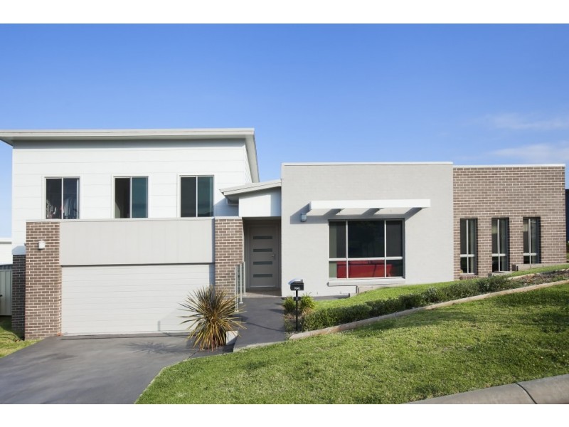 2 Elizabeth Circuit, Flinders NSW 2529