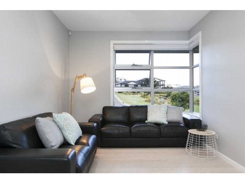 5 Miriam Place, Flinders NSW 2529