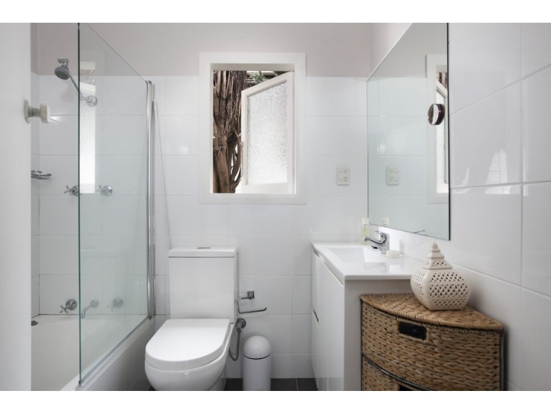 79 The Avenue, Mount Saint Thomas NSW 2500