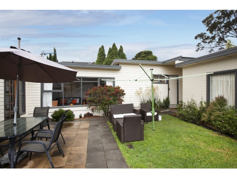 79 The Avenue, Mount Saint Thomas NSW 2500