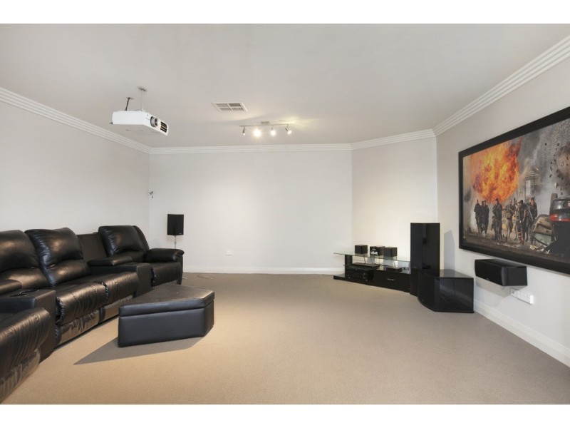 3 Aitkin Place, Lake Heights NSW 2502