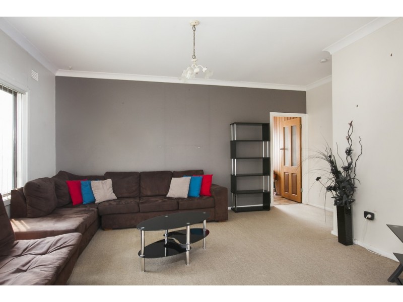 231 Princes Highway, Dapto NSW 2530