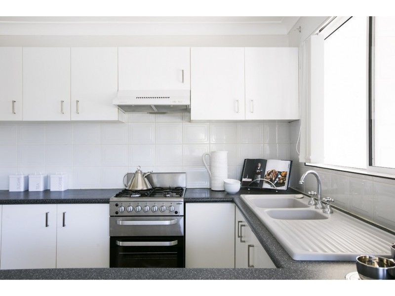 2/13 Pioneer Road, Bellambi NSW 2518
