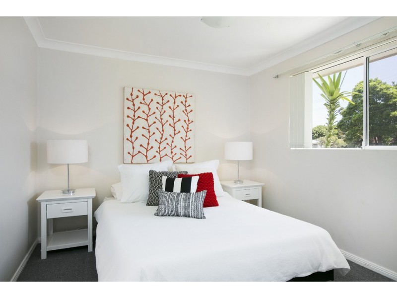 2/13 Pioneer Road, Bellambi NSW 2518