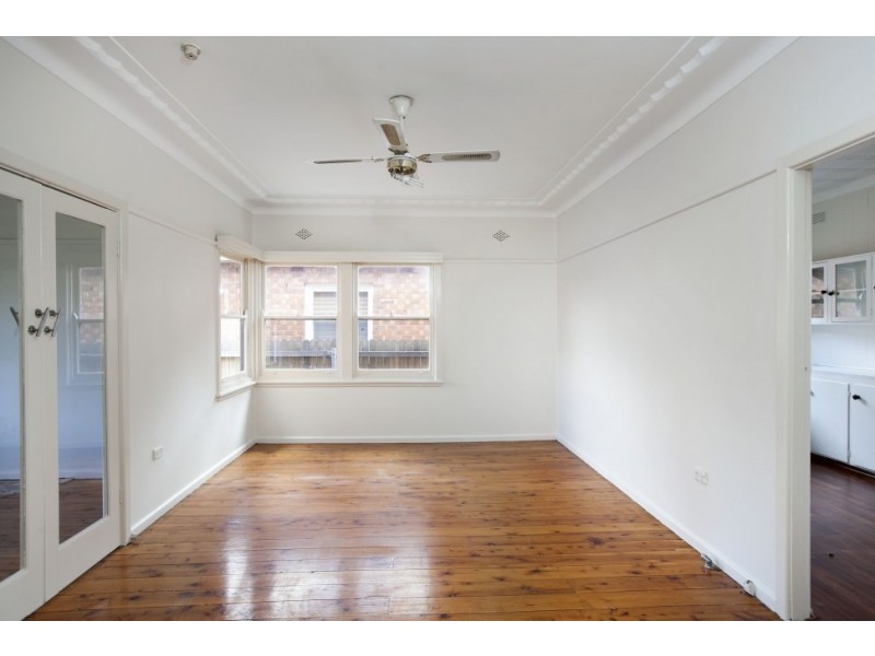 18 Ajax Avenue, North Wollongong NSW 2500