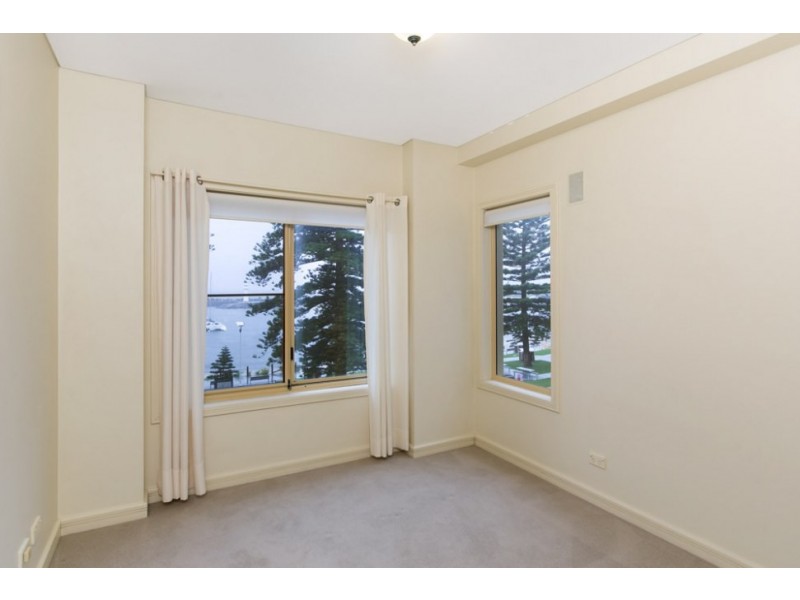 15/2-8 Harbour Street, Wollongong NSW 2500