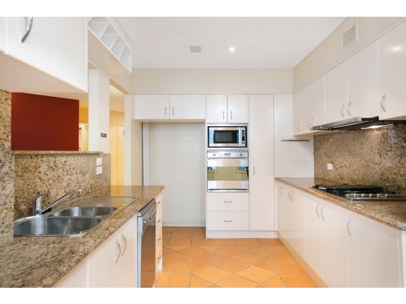 15/2-8 Harbour Street, Wollongong NSW 2500