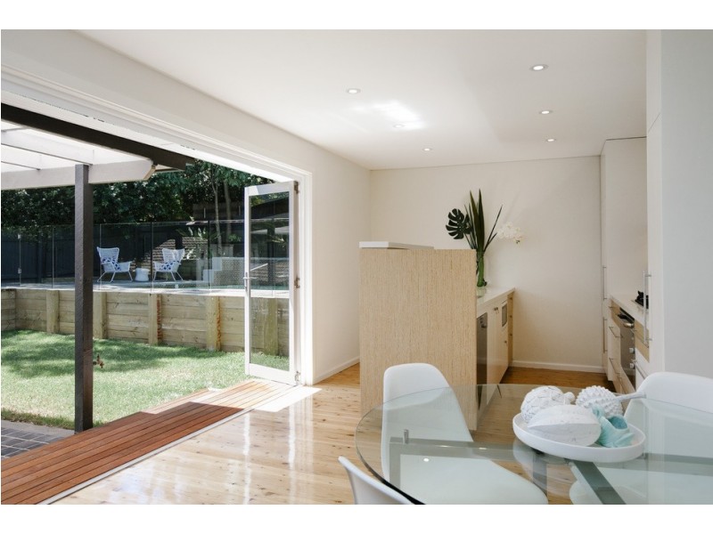 27 Euroka Street, West Wollongong NSW 2500