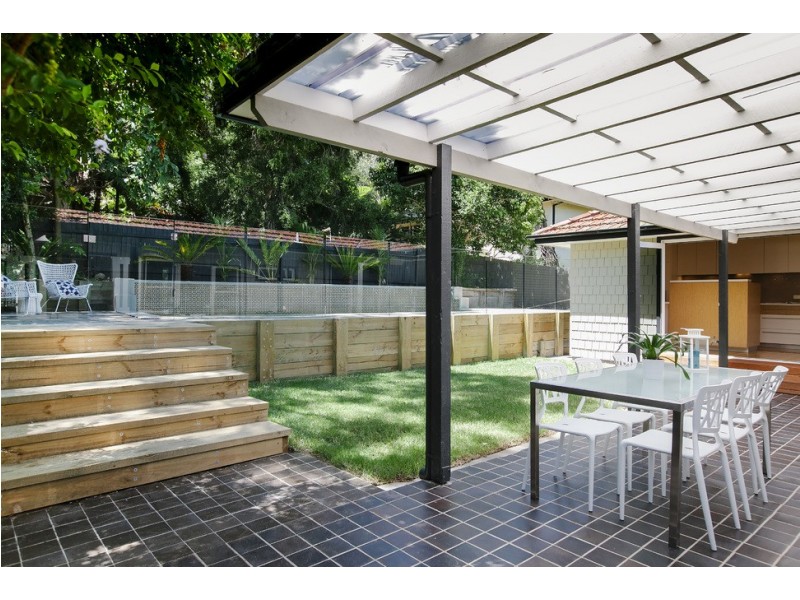 27 Euroka Street, West Wollongong NSW 2500