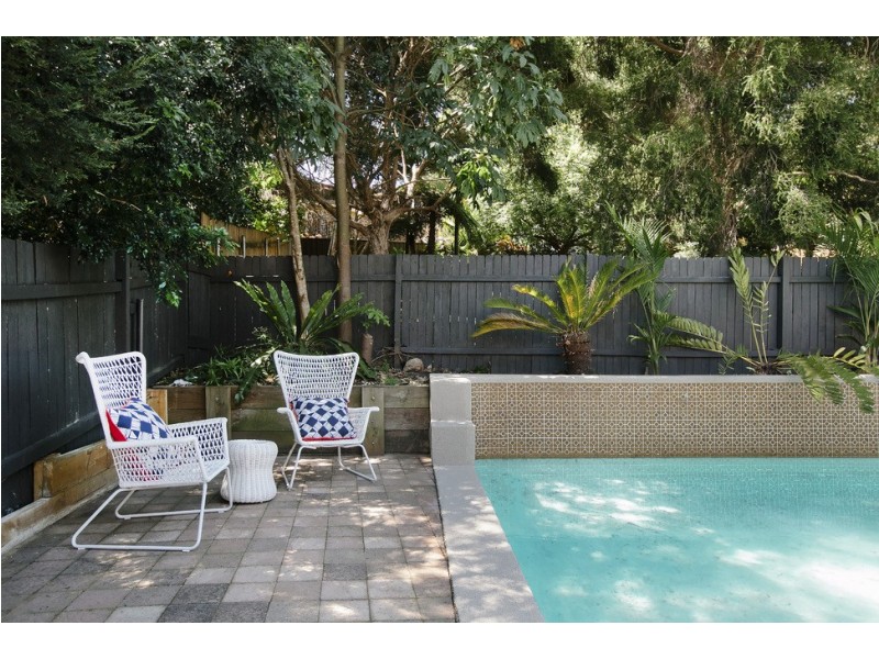 27 Euroka Street, West Wollongong NSW 2500