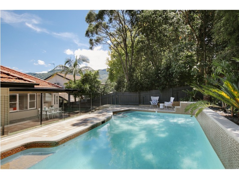 27 Euroka Street, West Wollongong NSW 2500