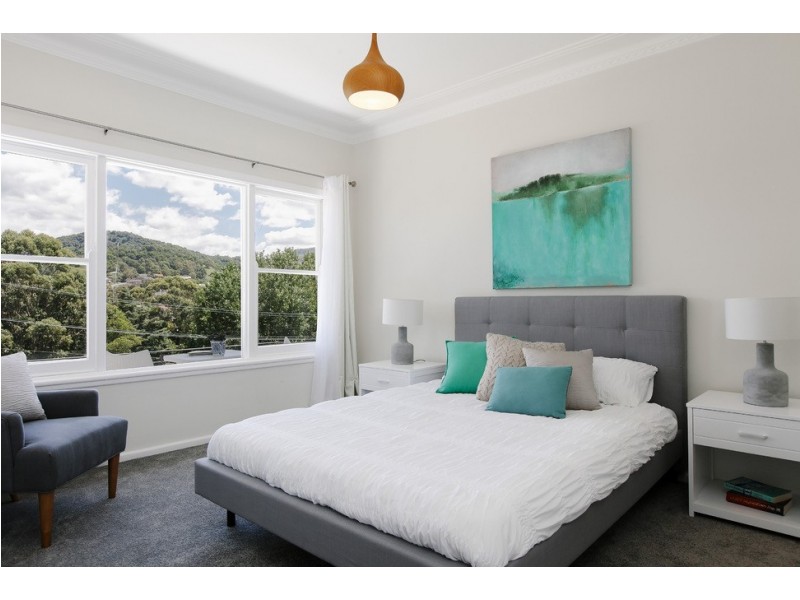 27 Euroka Street, West Wollongong NSW 2500