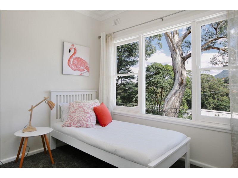 27 Euroka Street, West Wollongong NSW 2500