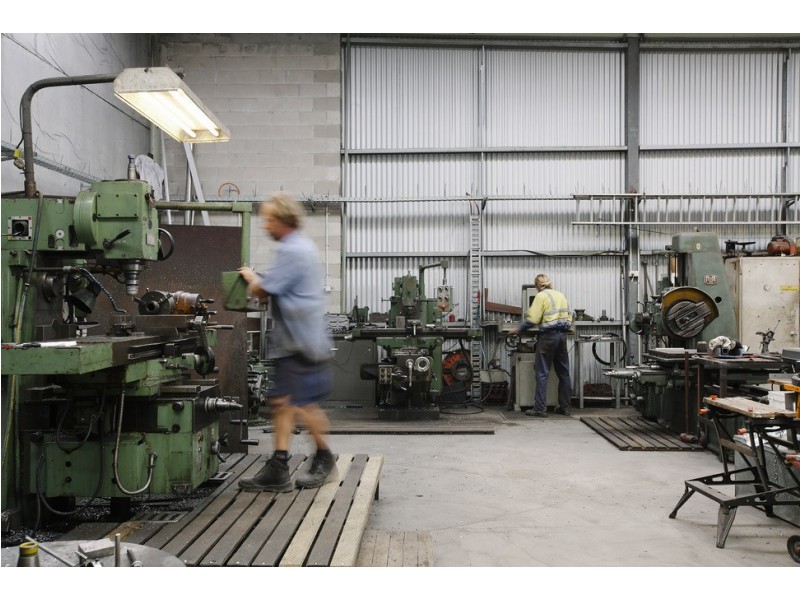 2/33 Waverley Drive, Unanderra NSW 2526