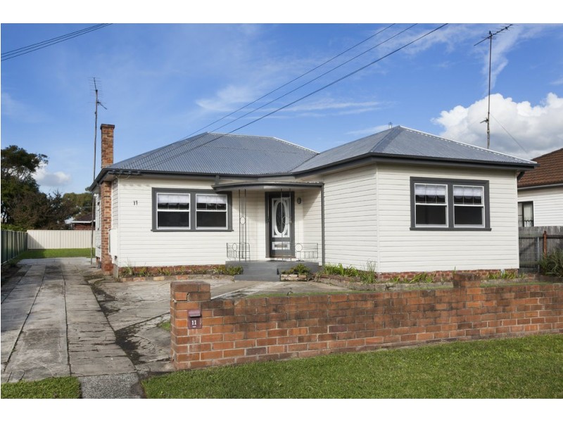 11 Smith Street, Fairy Meadow NSW 2519