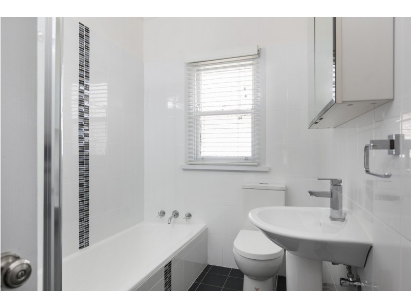 11 Smith Street, Fairy Meadow NSW 2519