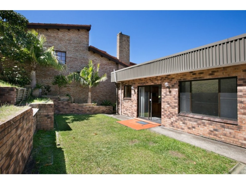 24 Parmenter Avenue, Corrimal NSW 2518