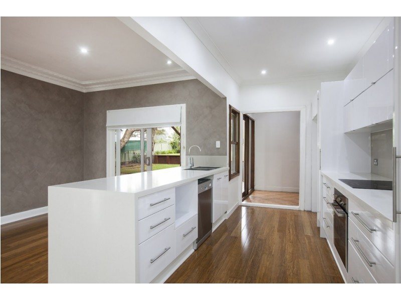 31 Bellevue Road, Figtree NSW 2525