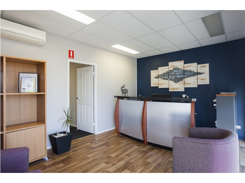 4/12 Beverley Avenue, Warilla NSW 2528