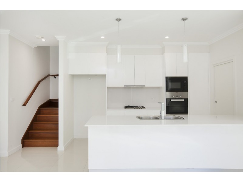 2/102 Balgownie Road, Balgownie NSW 2519