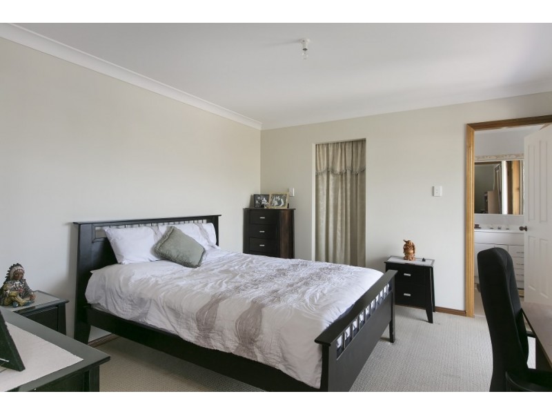 2/25 Willinga Road, Flinders NSW 2529