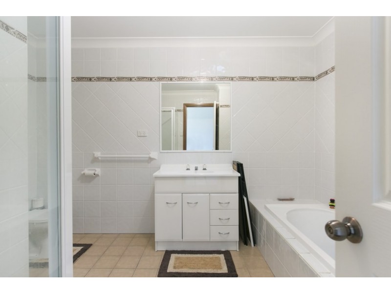 2/25 Willinga Road, Flinders NSW 2529