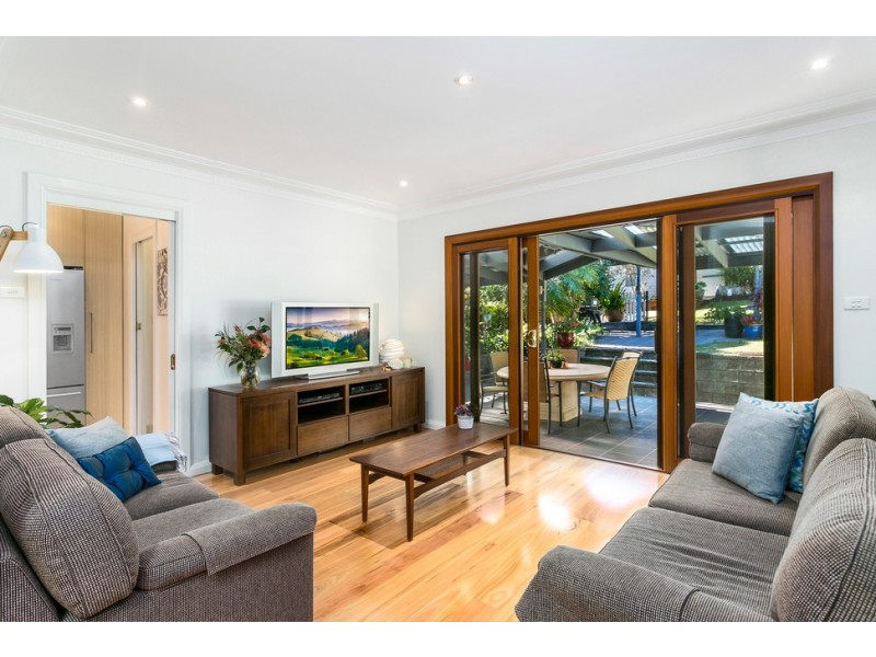 7 Taronga Avenue, Mangerton NSW 2500