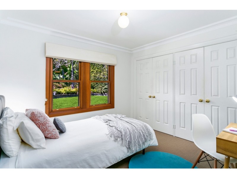 7 Taronga Avenue, Mangerton NSW 2500