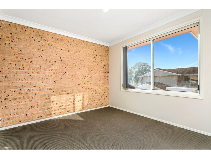 2/36-38 Ash Avenue, Albion Park Rail NSW 2527