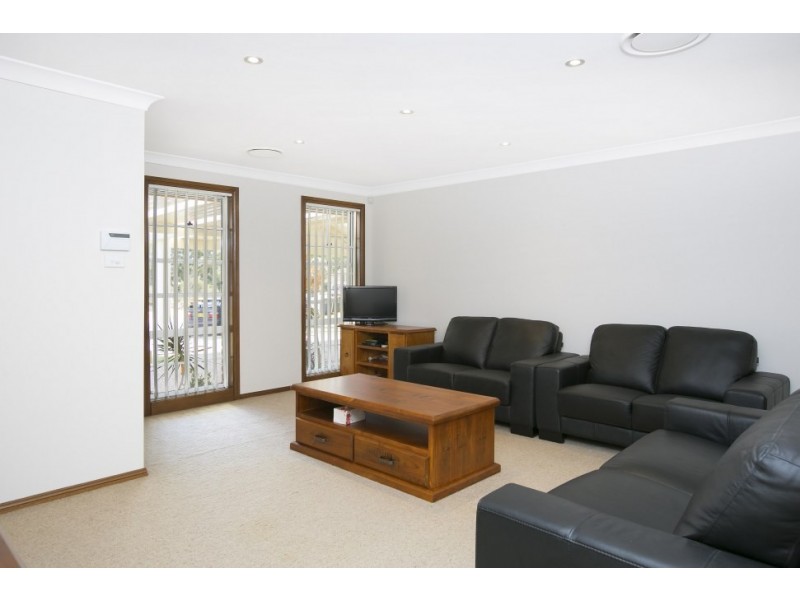 70 Sunnybank Crescent, Horsley NSW 2530