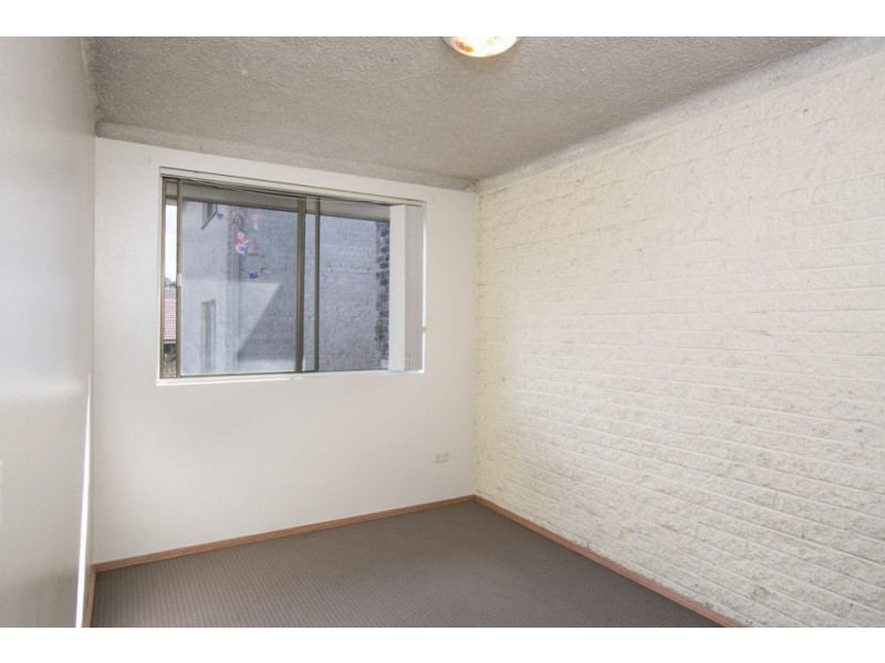 18/27 Osborne Street, Wollongong NSW 2500