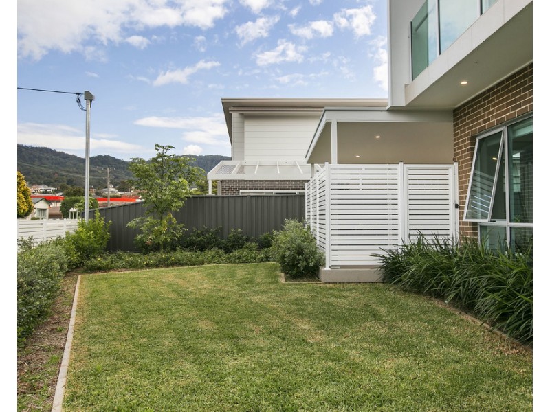 3/102 Balgownie Road, Balgownie NSW 2519