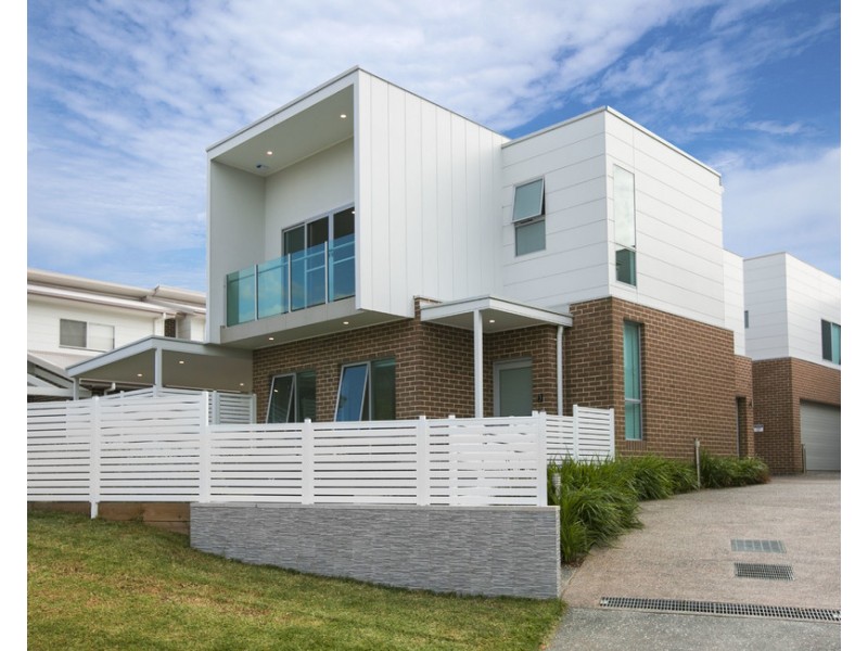 3/102 Balgownie Road, Balgownie NSW 2519