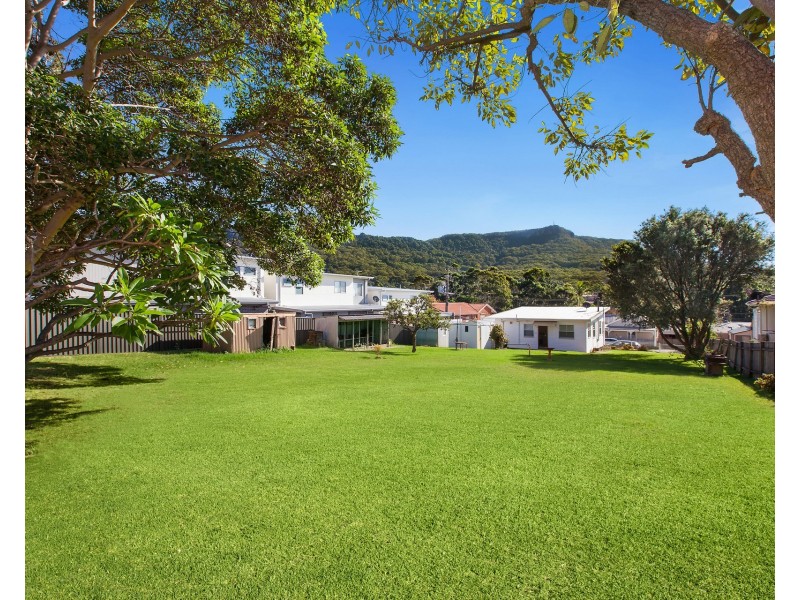 9 Hunter Street, Balgownie NSW 2519