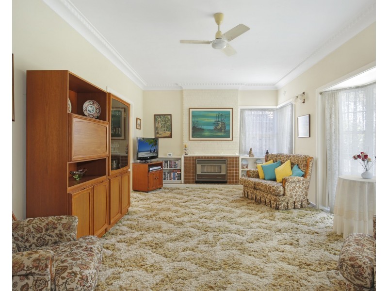 52 Cabbage Tree Lane, Fairy Meadow NSW 2519