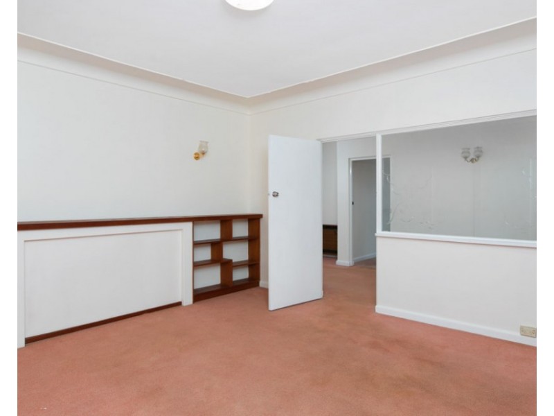 42 Dumfries Avenue, Mount Ousley NSW 2519