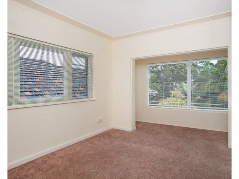 42 Dumfries Avenue, Mount Ousley NSW 2519