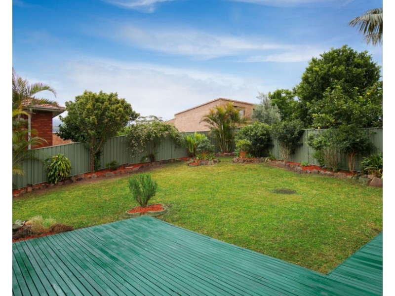 42 Dumfries Avenue, Mount Ousley NSW 2519