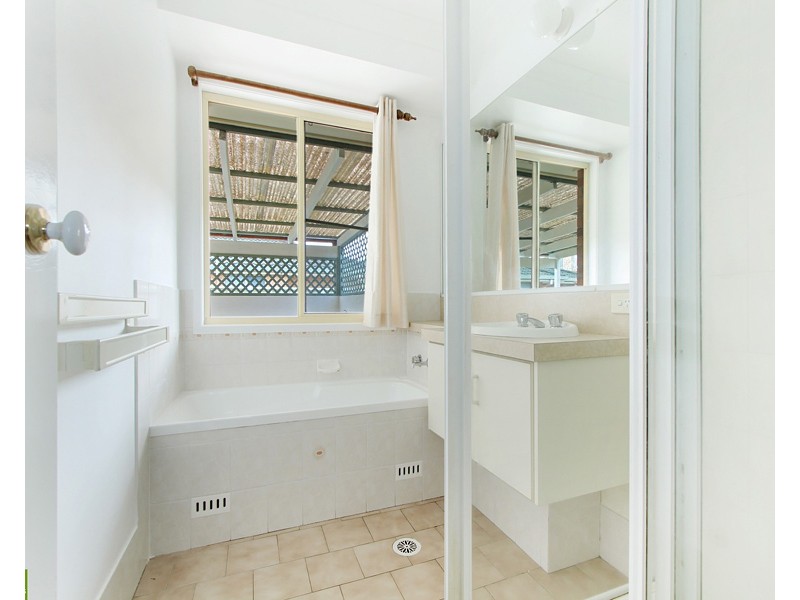 16a Northview Terrace, Figtree NSW 2525