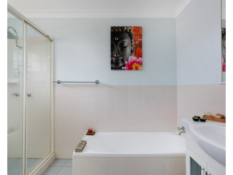 2/88-92 Campbell Street, Woonona NSW 2517