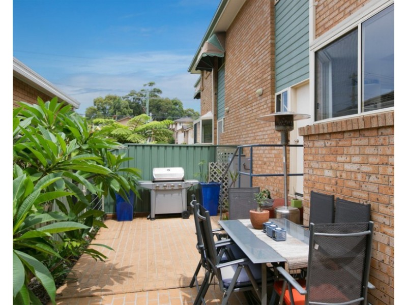 2/88-92 Campbell Street, Woonona NSW 2517