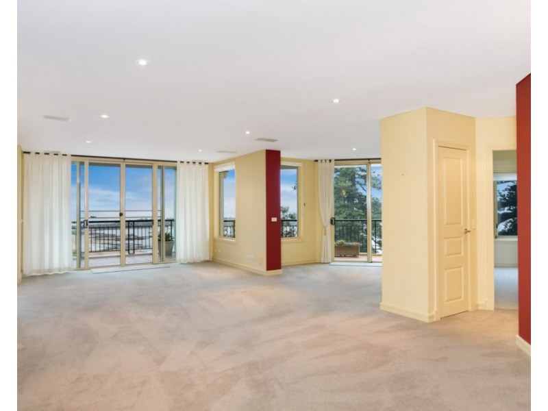 15/2-8 Harbour Street, Wollongong NSW 2500