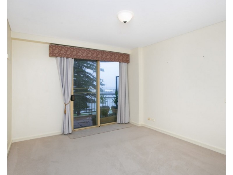 15/2-8 Harbour Street, Wollongong NSW 2500